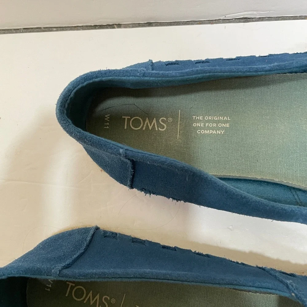 TOMS SLIP ON ESPADRILLES IN‎ BLUE SUEDE
